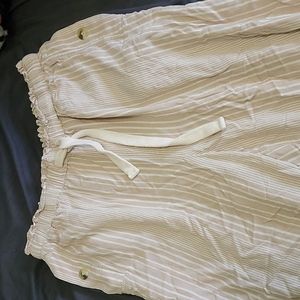 American Eagle women pants. Lg.